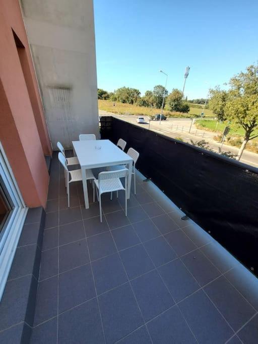 T4 Terrasse Et Box - Groupama Stadium-Eurexpo-Lyon 梅济约 外观 照片